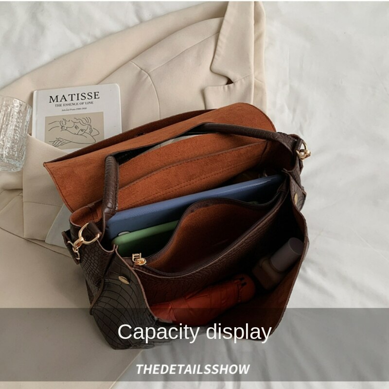 Vintage Crocodile Pattern Bag Women